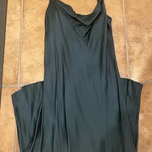 Zara hunter green slit dress
